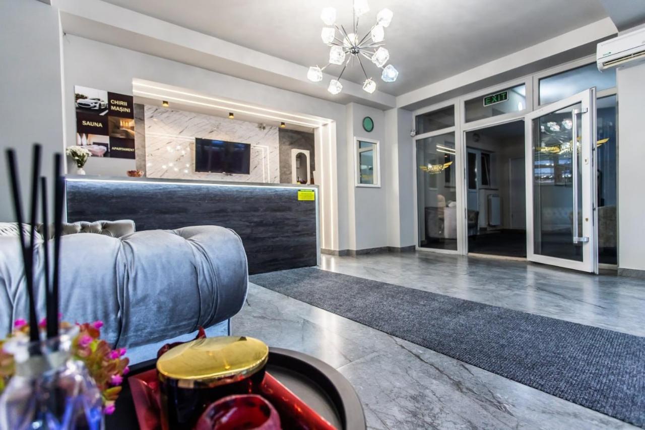 Star Rent Hotel Chişinău Extérieur photo